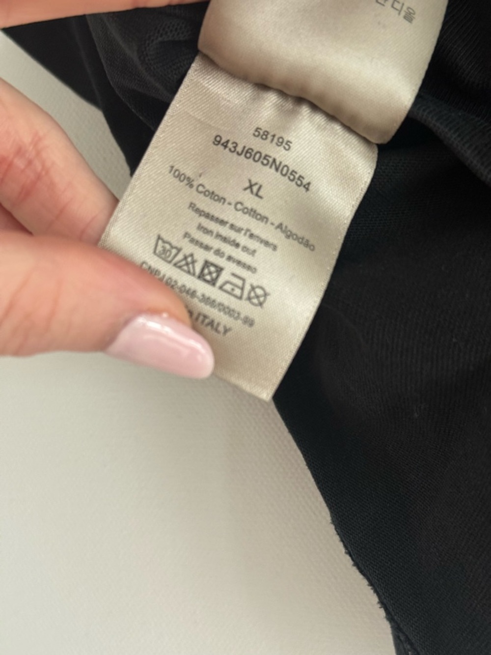 Dior Black Short-Sleeve Tee with White Script Logo - Picture 6 of 7